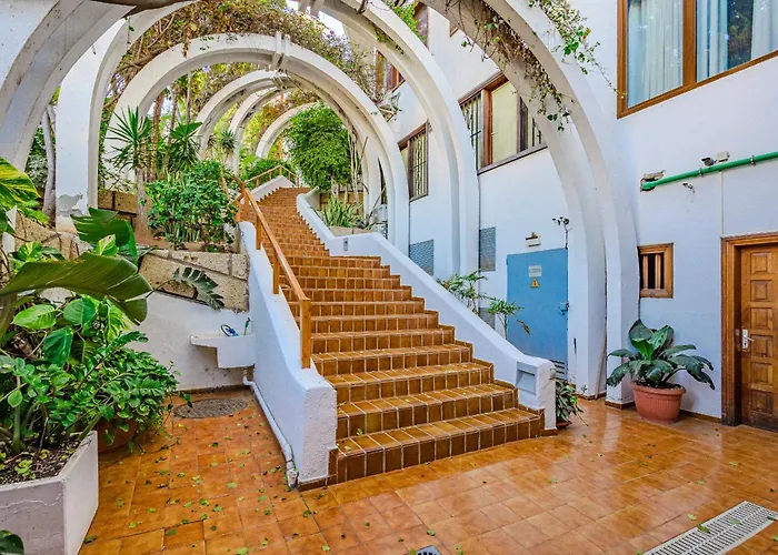 Buenavista Park Royal *